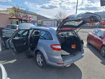 Ford Mondeo Combi 2.0 TDCi Ghia - 19