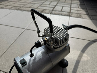 Predám novú drevenú skrinu na dlhé 5. ks zbraní a iné.... - 19