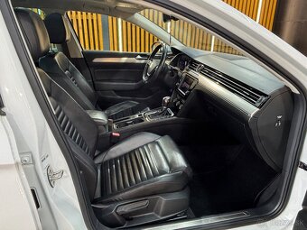 Volkswagen Passat Variant 2.0 TDI HIGHLINE R-LINE VIRTUAL - 19