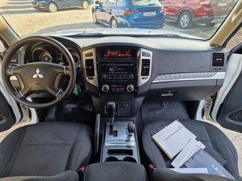 Mitsubishi Pajero 3.2D-ID LWB 4x4 190k A/T 7-Miest. (diesel) - 19