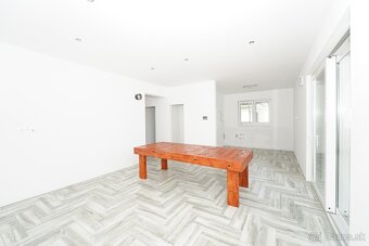 Bungalov 4 izb., blízko hrádze obec Kalinkovo, 534 m2 - 19