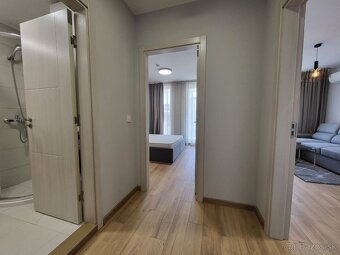 Luxusný jednoizbový apartmán v exotickom komplexe - 19