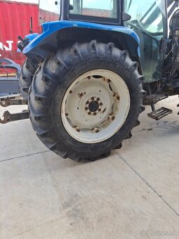 NEW HOLLAND TL 100 A + Čelný nakladač, 4562 mth - 19