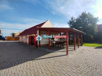 Rezervovaný, rodinný dom s bazénom a veľkou garážou-Nýrovce( - 19