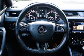 Škoda Octavia Combi 2.0 TDI RS DSG 4x4 - 19