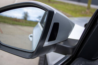 Škoda Superb Combi 2.0TDI DSG automat - 19