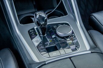 BMW X6 xDrive M40i / DPH / HEAD-UP / 360 / HARMAN - 19