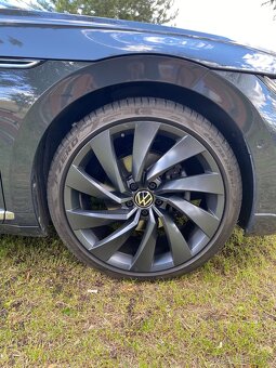 Volkswagen Arteon - 19