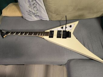 Predám Jackson Randy Rhoads 32 Ivory - 19