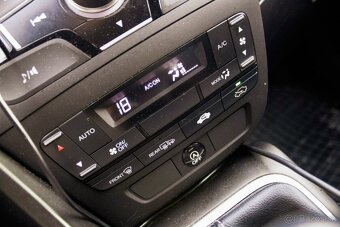 Honda Civic 1.8 i-VTEC Comfort - 19
