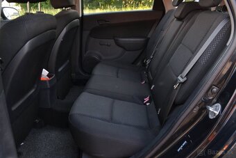 Hyundai i30 CW 1.4i MPI CVVT Classic AC - 19