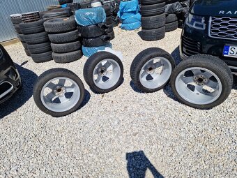 5x112 R17 orig. ŠKODA + 225/45 R17 zimné (Nokian) - 19