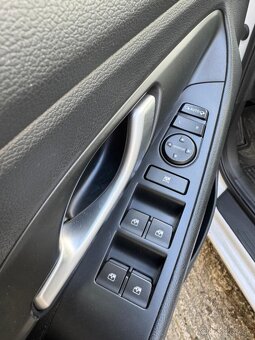 Hyundai i30 cw kúpené SK - 19