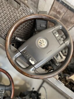 Volkswagen TOUAREG 3,2 - 19