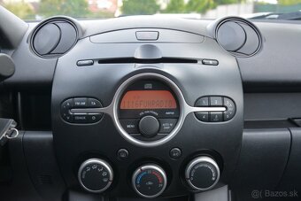 Mazda 2 1.40 Benzín - 19