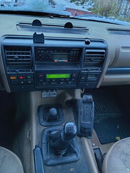 Land Rover Discovery II - 19