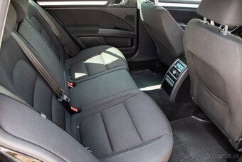 Škoda Superb Combi 2.0 TDI CR 170k Ambition DSG - 19