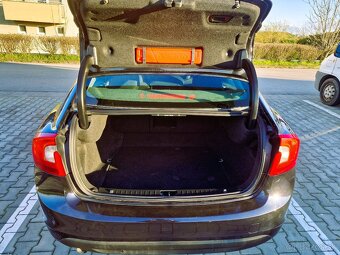 Volvo S60 2,0 D3 6kwalt automat 100kw r.v. 2013/2014 sedan - 19