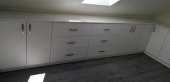 OPRAVA -RENOVÁCIA -VÝROBA - KUCHYNSKÉ LINKY, VSTAVANÉ SKRINE - 19