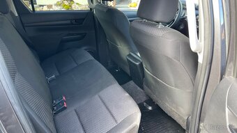 TOYOTA HILUX S NAVIJÁKOM - NA PREDAJ / NA SPLÁTKY - 19