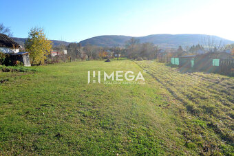 Na prenájom priestranný rodinný dom v obci Modra nad Cirocho - 19