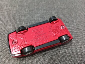 Predám 10x Matchbox - 19