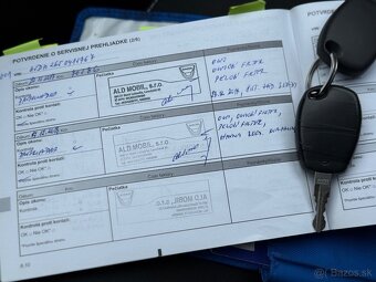 Dacia Duster 1.2 TCe 4x2 Arctica, PO SERVISE,NOVE STK - 19