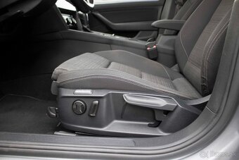 Volkswagen Passat Variant 1.6 TDI 88Kw - 19