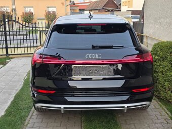 Audi e-tron 50 S-LINE 230 kW 313PS Quattro, Panoráma, Matrix - 19