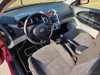 Kia Ceed 1.4 16V 77KW/105 koní R.V.11/2008 - 19