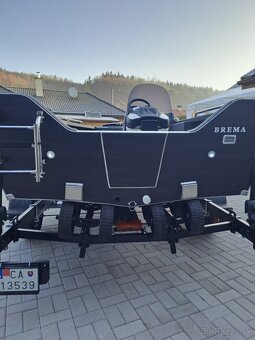 MOTOROVÝ ČLN BREMA 450 V PRO.AKCIA - 19
