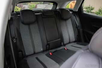 Peugeot 3008 1.6 THP S&S Allure EAT6 - 19