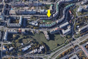 2i byt, Bratislava – Karlova Ves, Ľ. Fullu, predzáhradka - 19