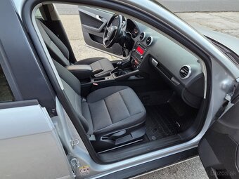 Audi A3 1.6 Premium - 19