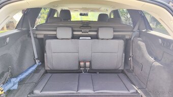 Mercedes-Benz E trieda Kombi 300 T d Avantgarde 4Matic 7-m - 19