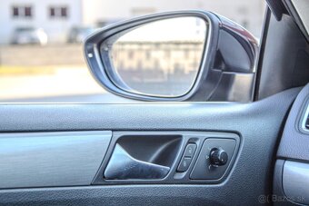 Volkswagen Jetta 2.0 TDI Highline - 19