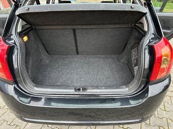 Toyota Corolla 2.0 D-4D Sol Hatchback - 19