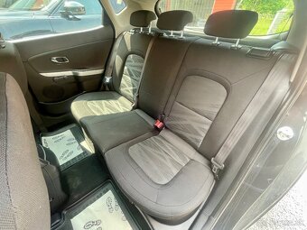 Kia Ceed 1,6 CRDi GOLD - 19