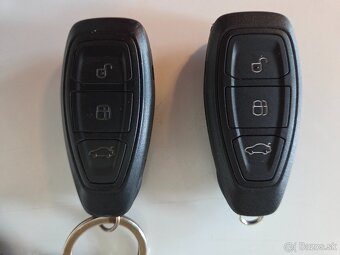 Ford Grand C-MAX 2.0 120 kw TDCi  Automatická prevodovka - 19