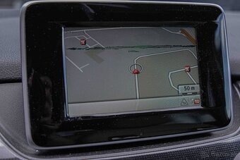 Mercedes-Benz B trieda 180 CDI BlueEFFICIENCY - 19