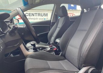 Hyundai i30 1.6-NÍZKÉ KM-FACELIFT - 19