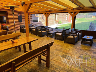 BAR v úplnom centre  obce Špačince - 19