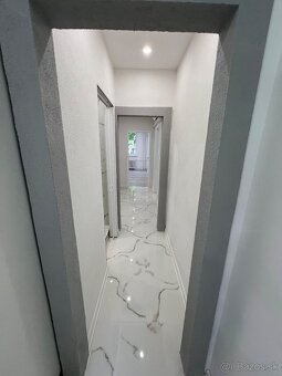 Na predaj 4 izbový byt, kompletná rekonštrukcia, Nové Zámky - 19