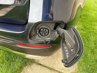 MERCEDES GLC 300E 4MATIC AMG line Plug-In Hybrid Benzin/Elek - 19