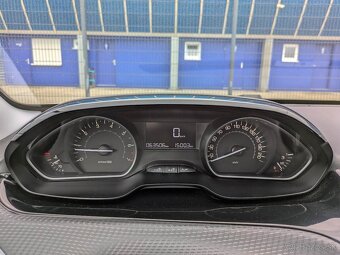 Peugeot 2008 1.2 PureTech Allure, 96kW, M6, 1.majiteľ - 19