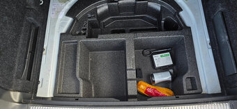 Škoda Superb kombi 2,0TDI 140kW Style DSG 3/2017-125.000km - 19