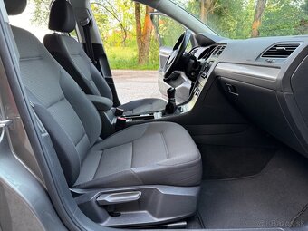 Volkswagen Golf 7 benzín - 19