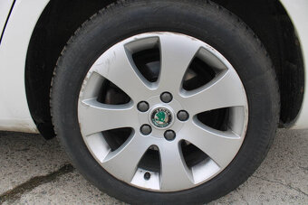 Škoda Superb 2.0 TDI CR 140k Comfort - 19