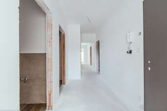 Na predaj 3-izbový byt s vlastnou záhradou vo Veľkom Orvišti - 19