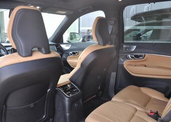 Volvo XC90 T8 AWD ULTIMATE BRIGHT Zadáno 228 kw - 19